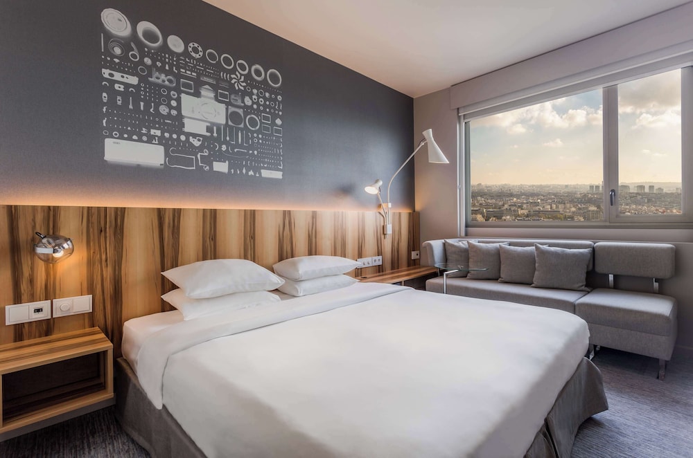 Regency Suite King - Photo 4