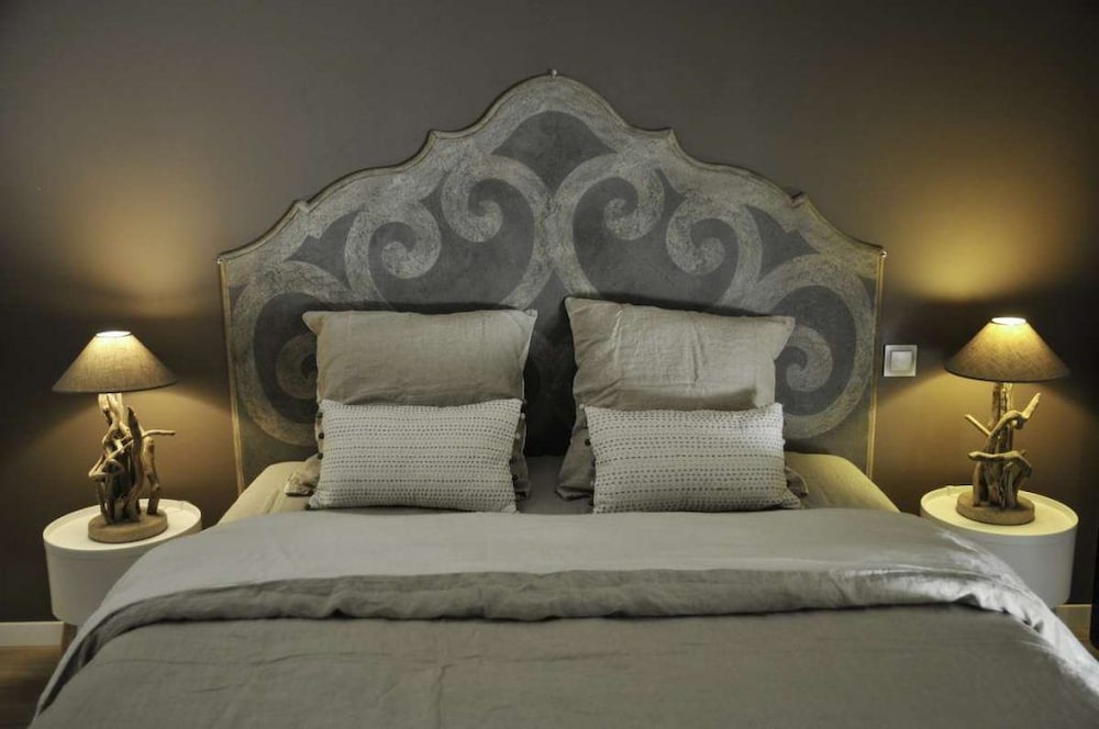 Standard Double Room, 1 Double Bed, Private Bathroom, Pool View (Esprit du Sud) photo 2