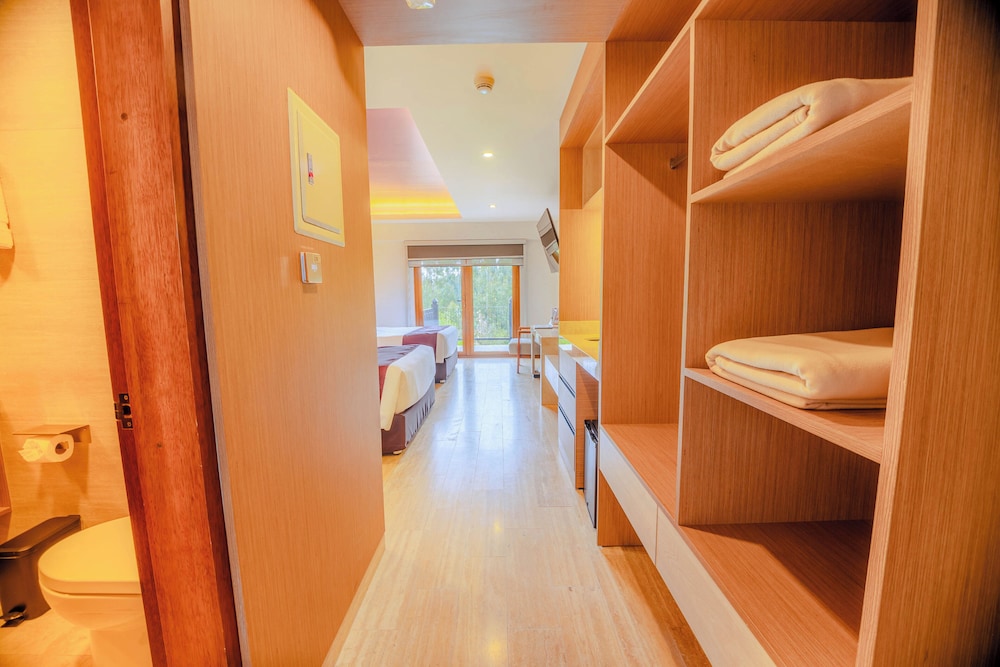 Superior Twin Room, Garden View photo 2