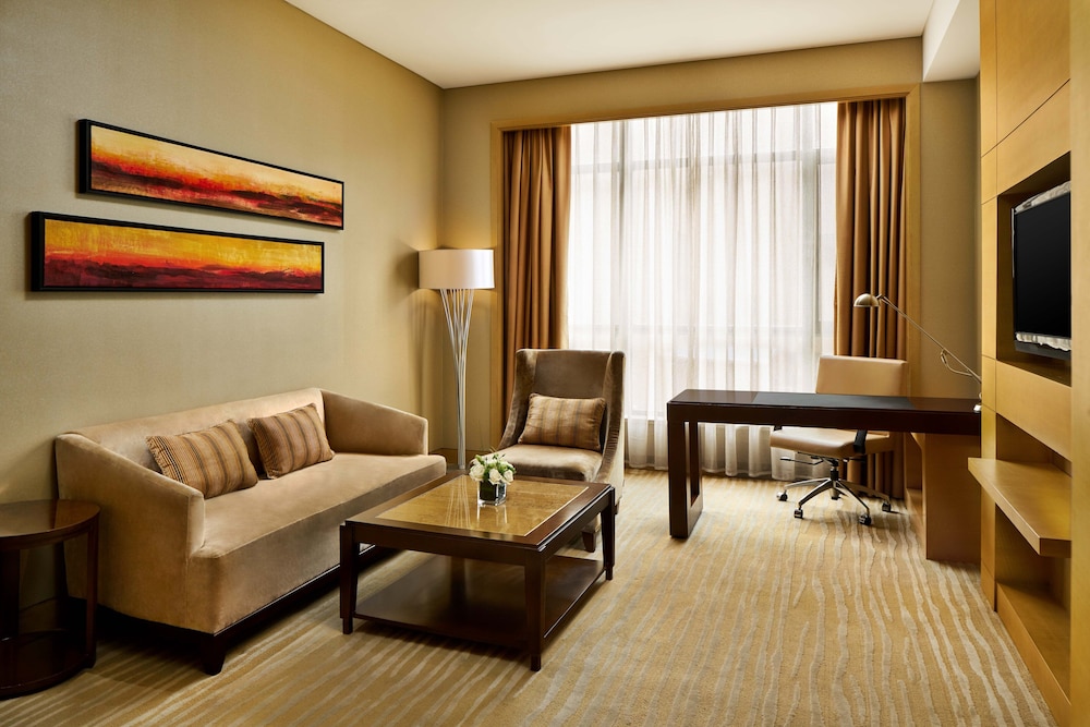 Suite, 1 Bedroom - Photo 4
