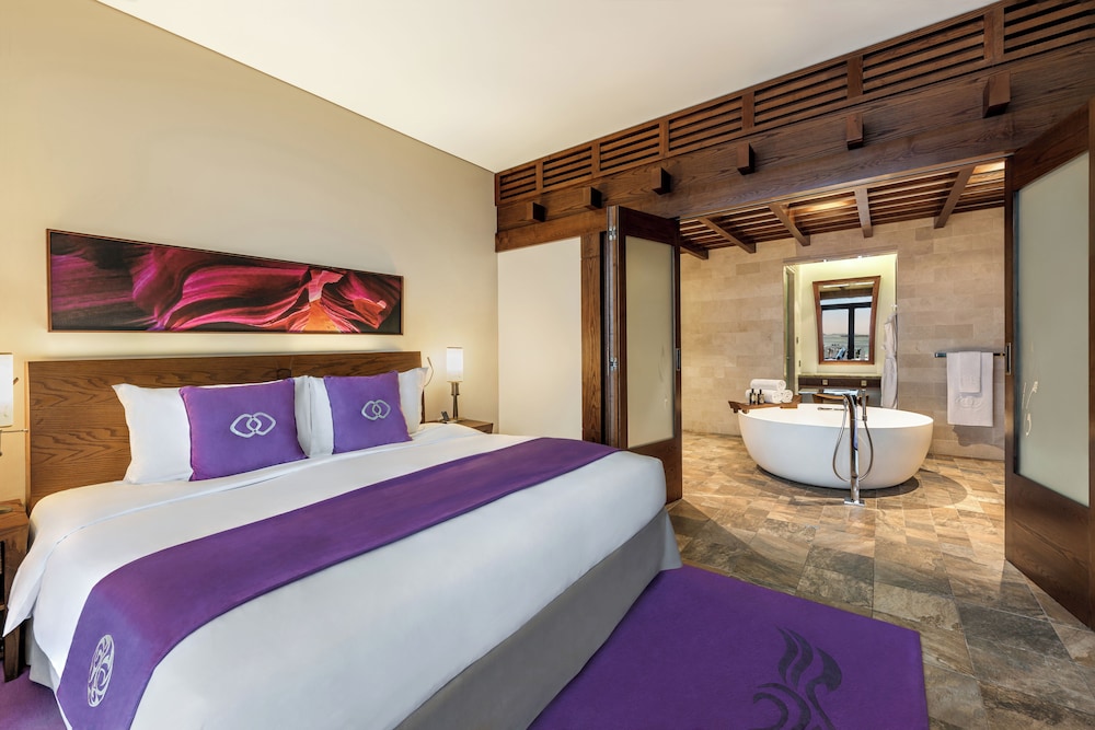 Club Suite, 1 King Bed with Sofa bed, Club Lounge Access, Sea View (Prestige)