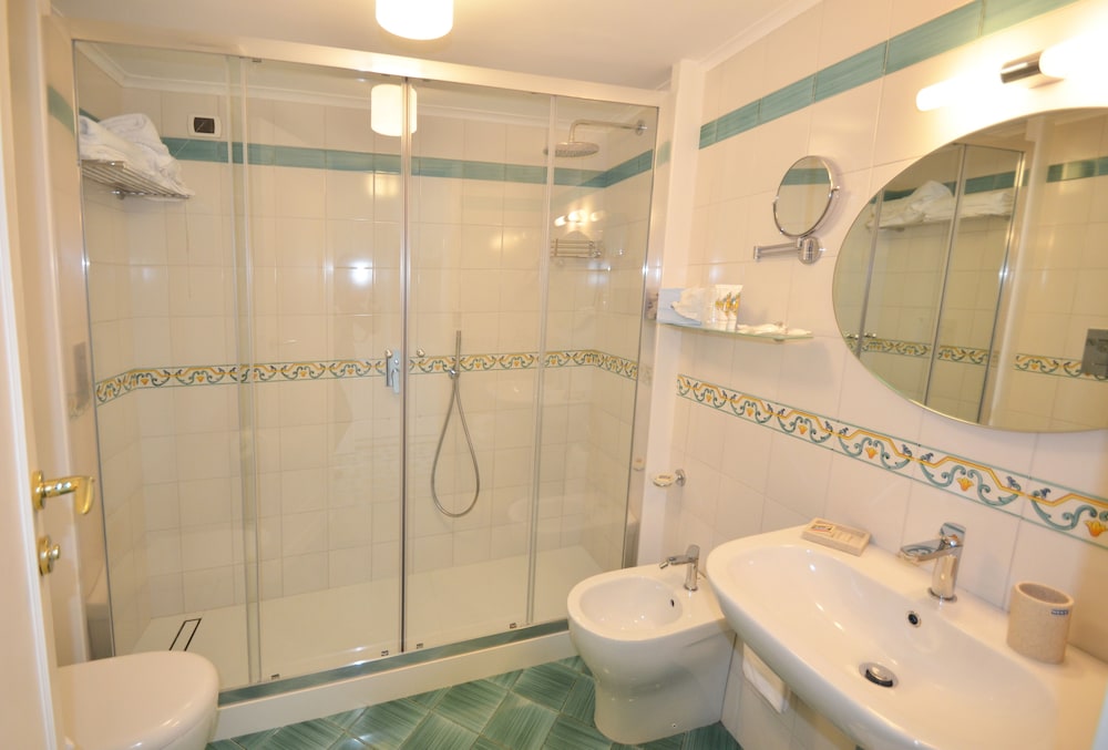 Superior Double Room - Photo 4