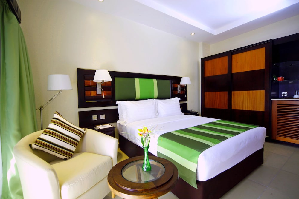 Executive Room, 1 Queen Bed photo 3
