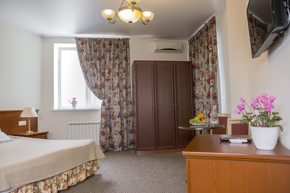 Standard Double Room photo 2