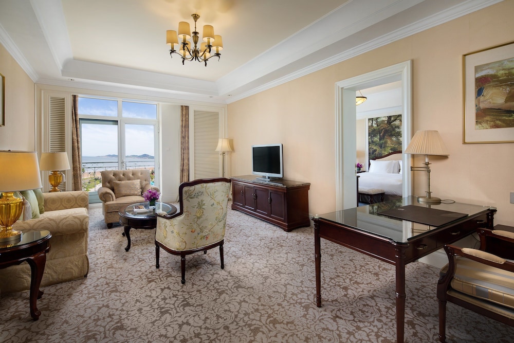 Suite, 1 Bedroom, Club Lounge Access photo 3