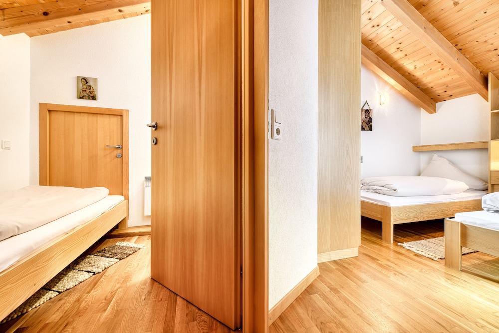 House (incl. Cleaning Fee, City Tax & Laundry Package) photo 3