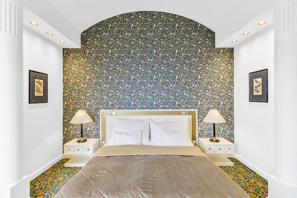 Savoy Suite with Terrace - Photo 4