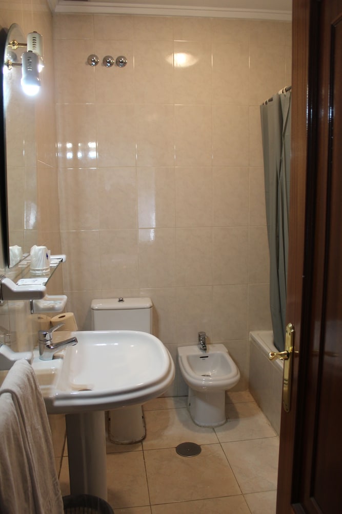 Classic Single Room, 1 Twin Bed photo 3