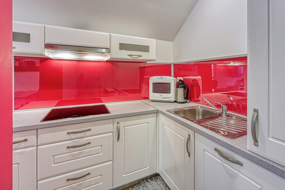 Family Apartment, 1 Bedroom, Mountainside (Wellness Suite Rose) photo 2