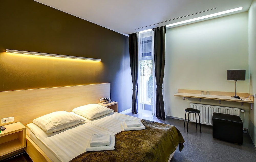 Comfort Double Room, 1 Double Bed, Courtyard View photo 1