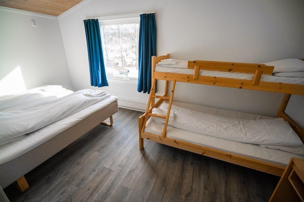 Motel Family Room