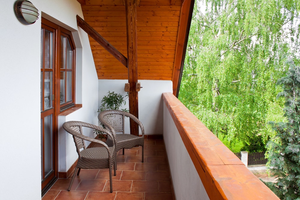 Comfort Apartment, 3 Bedrooms, Balcony, Garden View photo 1