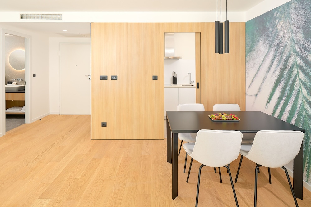Signature Apartment photo 3