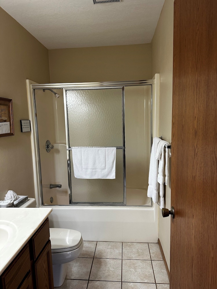 Superior Studio, Ensuite (Studio 317b) photo 2