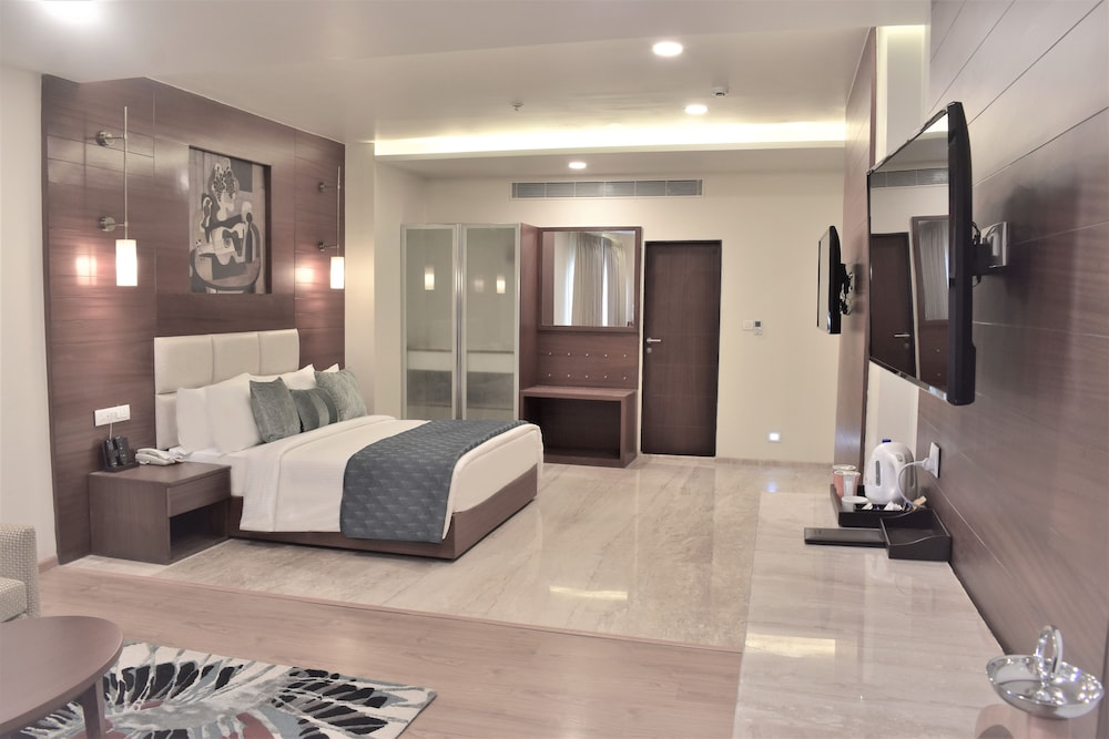 Suite (Executive Suite) - Photo 3