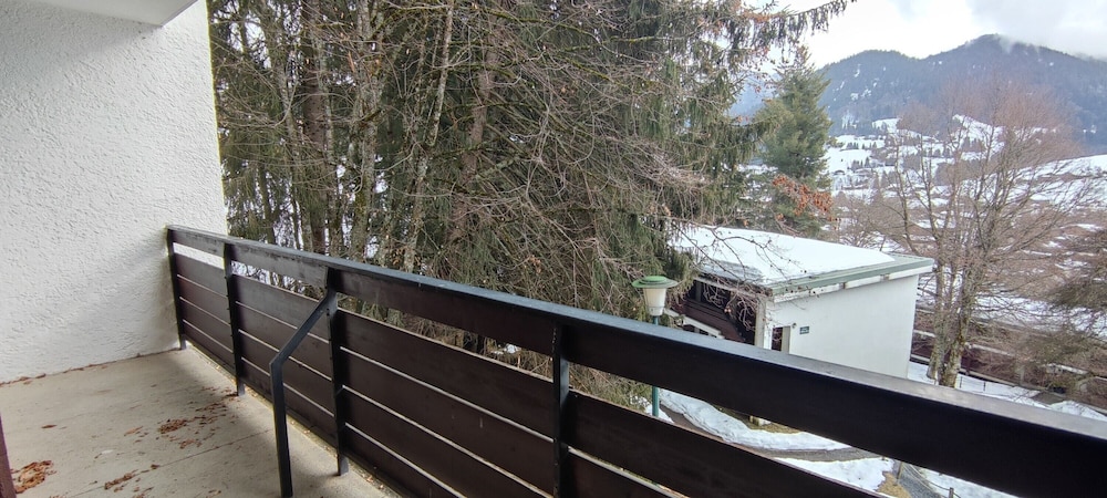 Classic Apartment, Balcony photo 3