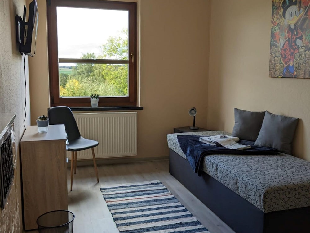 Apartment photo 2