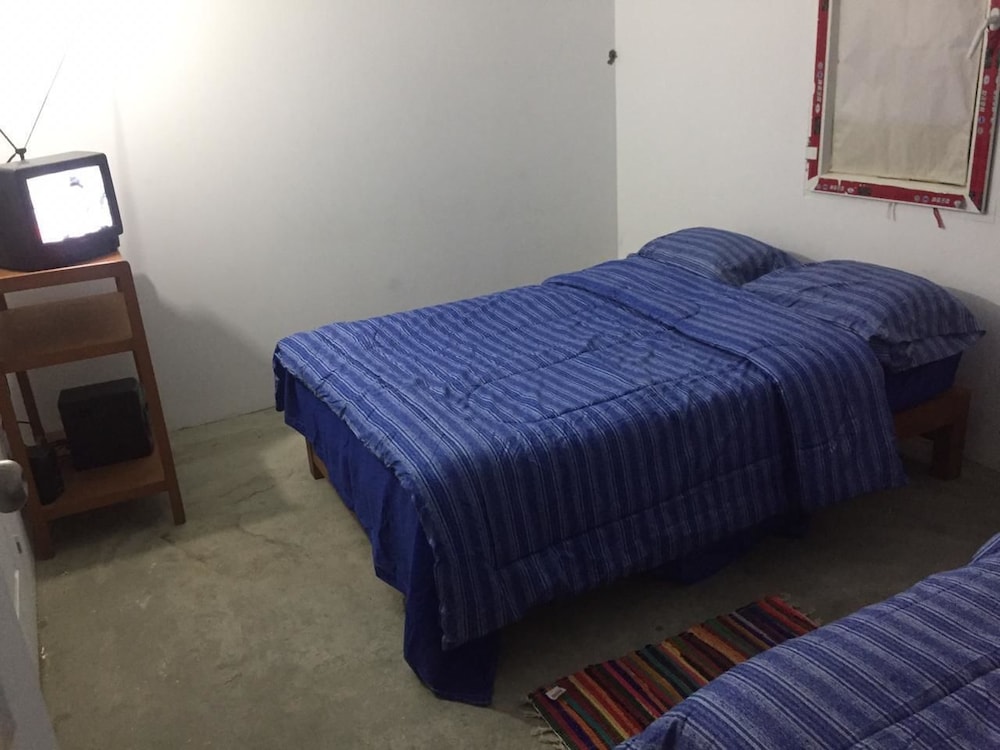 Traditional House, 2 Bedrooms photo 2