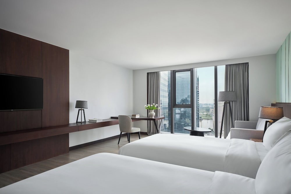 Deluxe Twin Room, City View