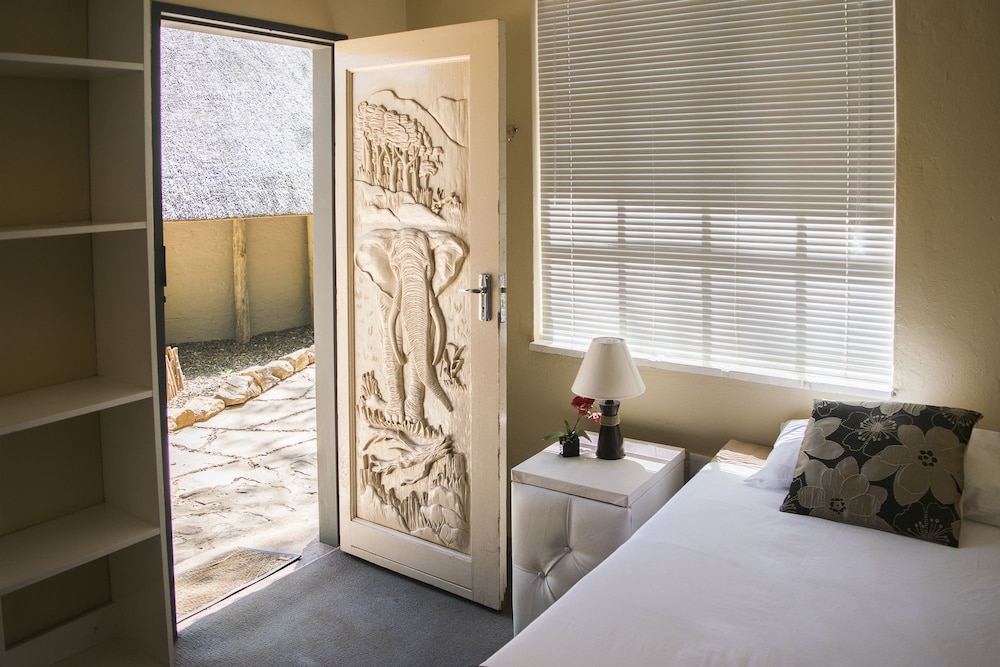 Elephant Tusk 4 Sleeper Bedroom photo 1