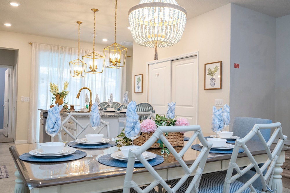 Stunning 5-bedroom Retreat in Windsor Island Resort, Photo 42