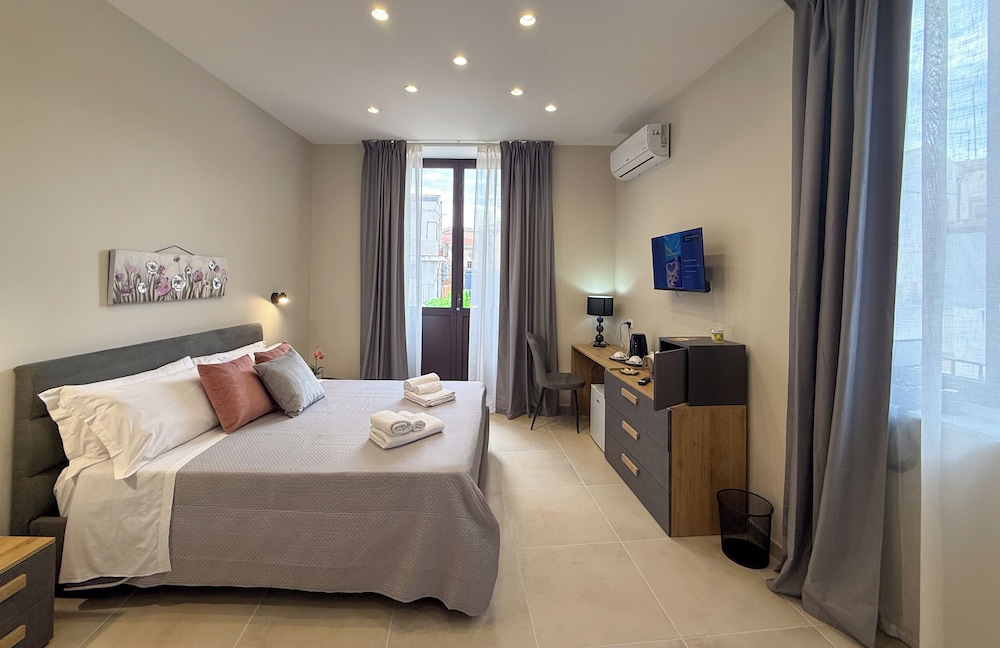 Comfort Double Room, City View