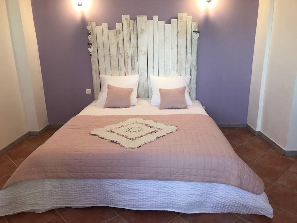 Double Room (Lavande)