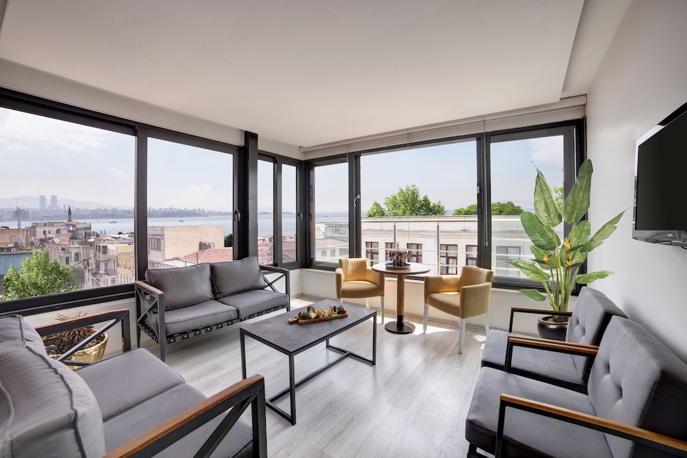 Superior Suite photo 1