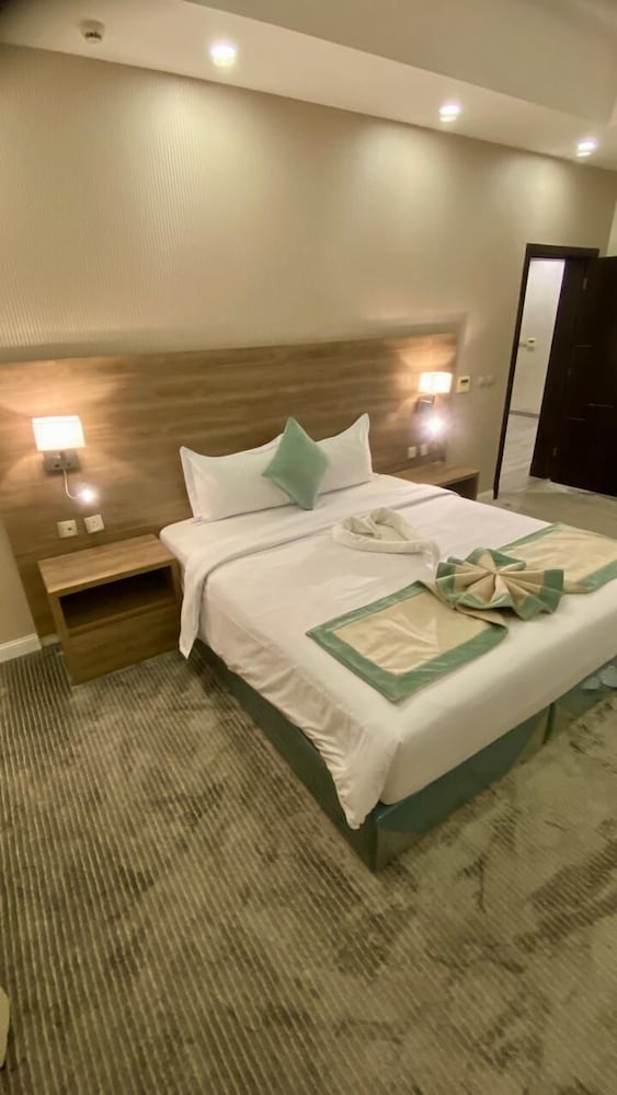 Junior Studio Suite