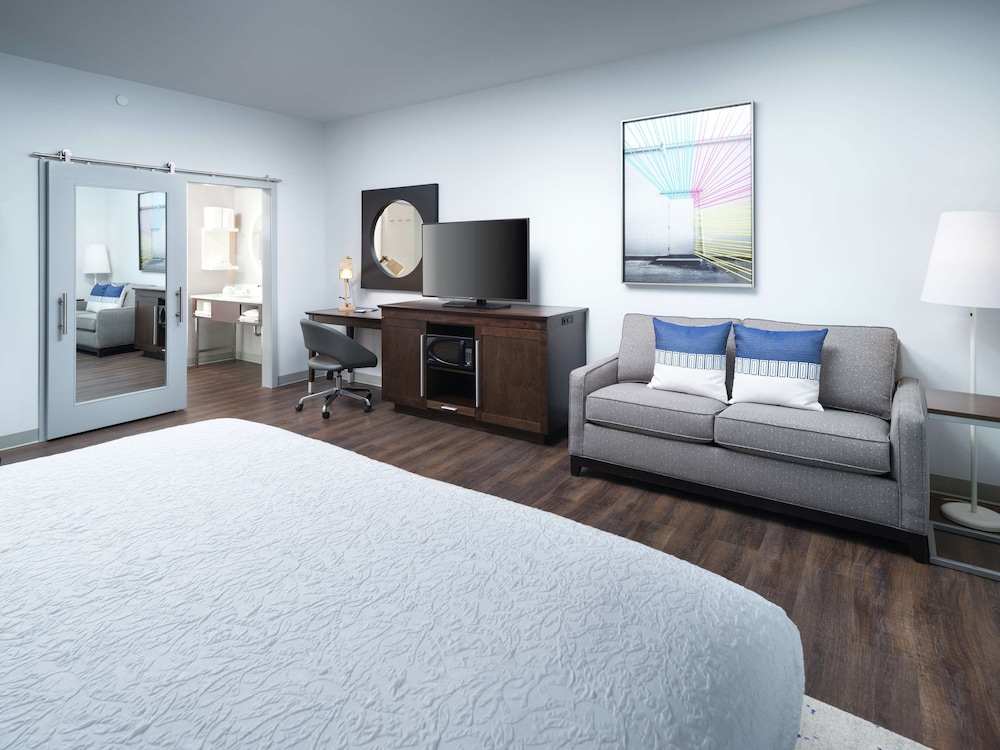 1 King Bed with Sofa Bed Accessible photo 3
