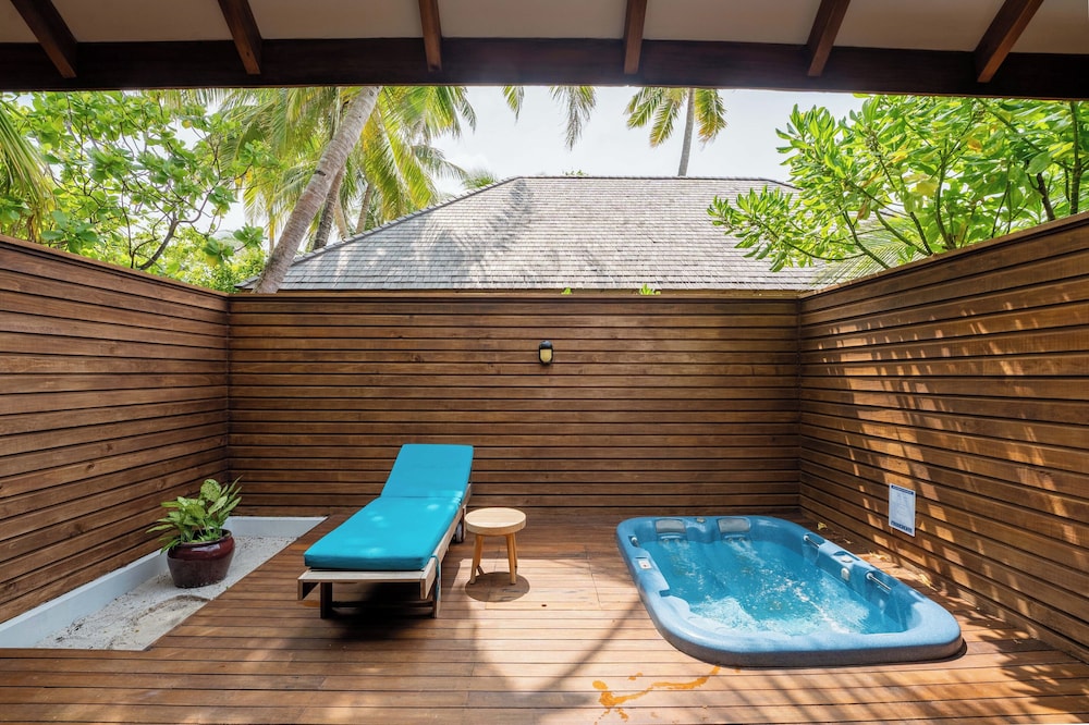 Sunset Jacuzzi Beach Villa - Photo 8