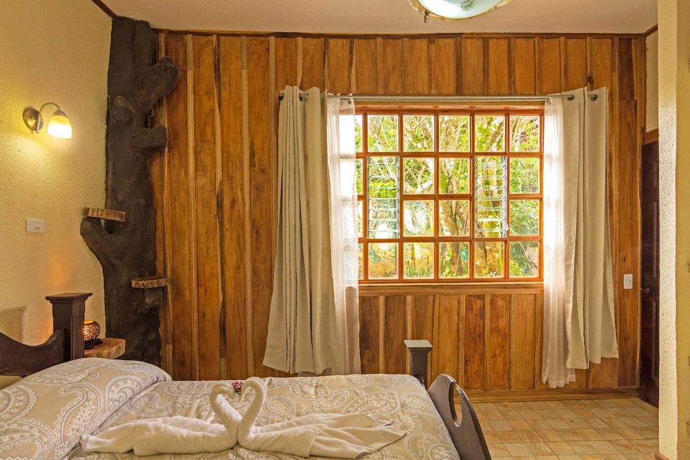 Standard Double Room, Shared Bathroom, Garden Area photo 2