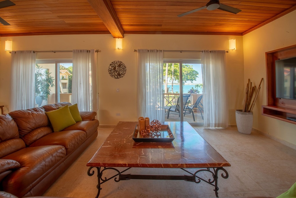 Deluxe Suite, 2 Bedrooms, Ocean View photo 2