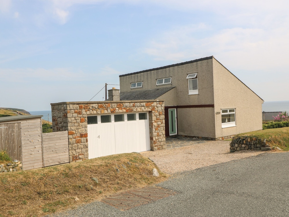 Cottage photo 1