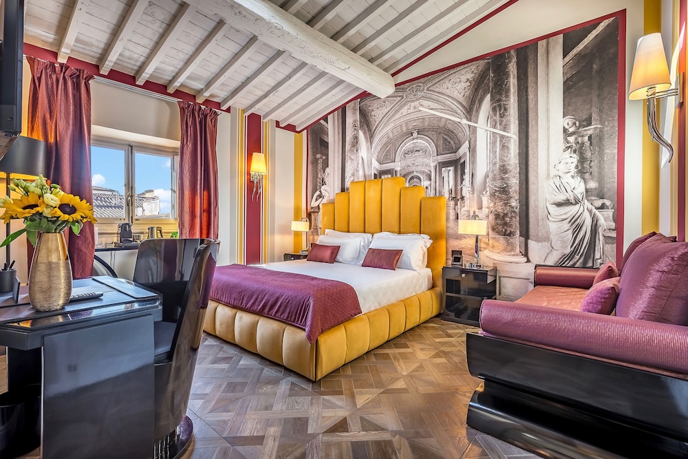 King Executive Triple Dome View