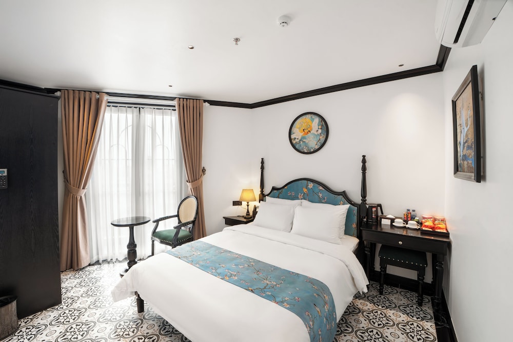 Standard Double Room, Balcony, City View
