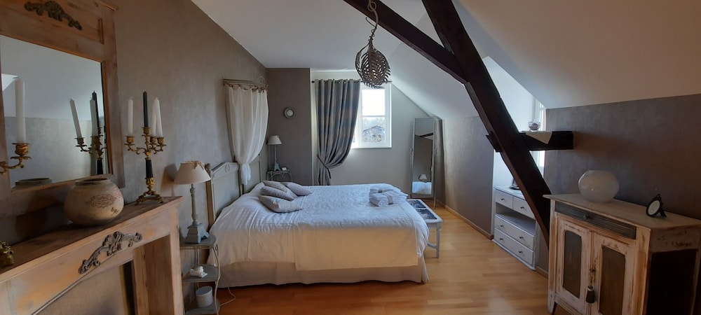 Romantic Double Room, Private Bathroom ("Nymphe")