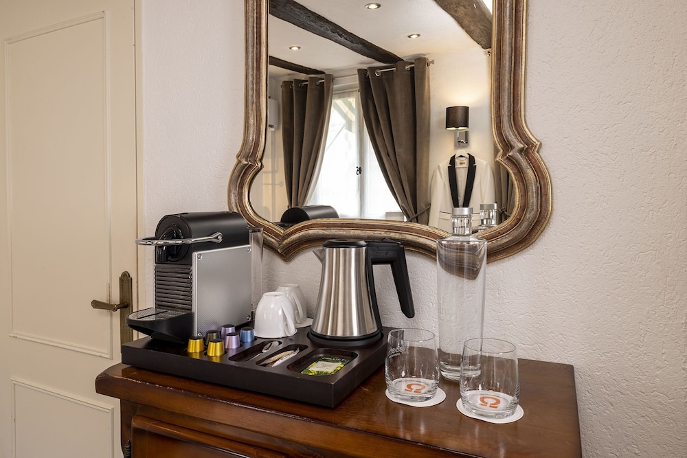 Classic Double Room - Photo 9