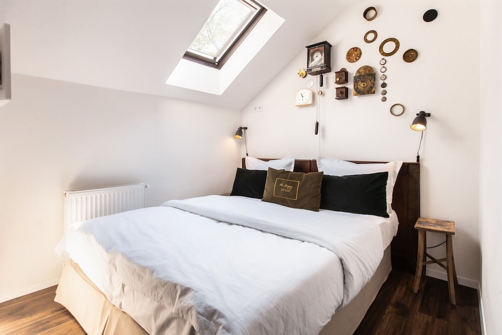 Economy Single Room