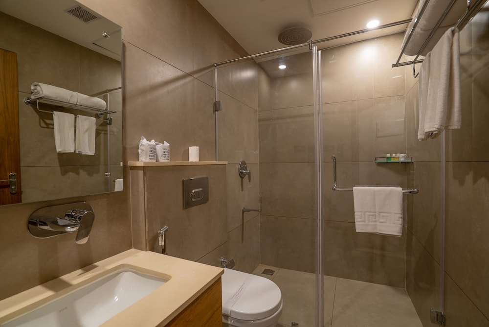 Royal Room - Photo 12