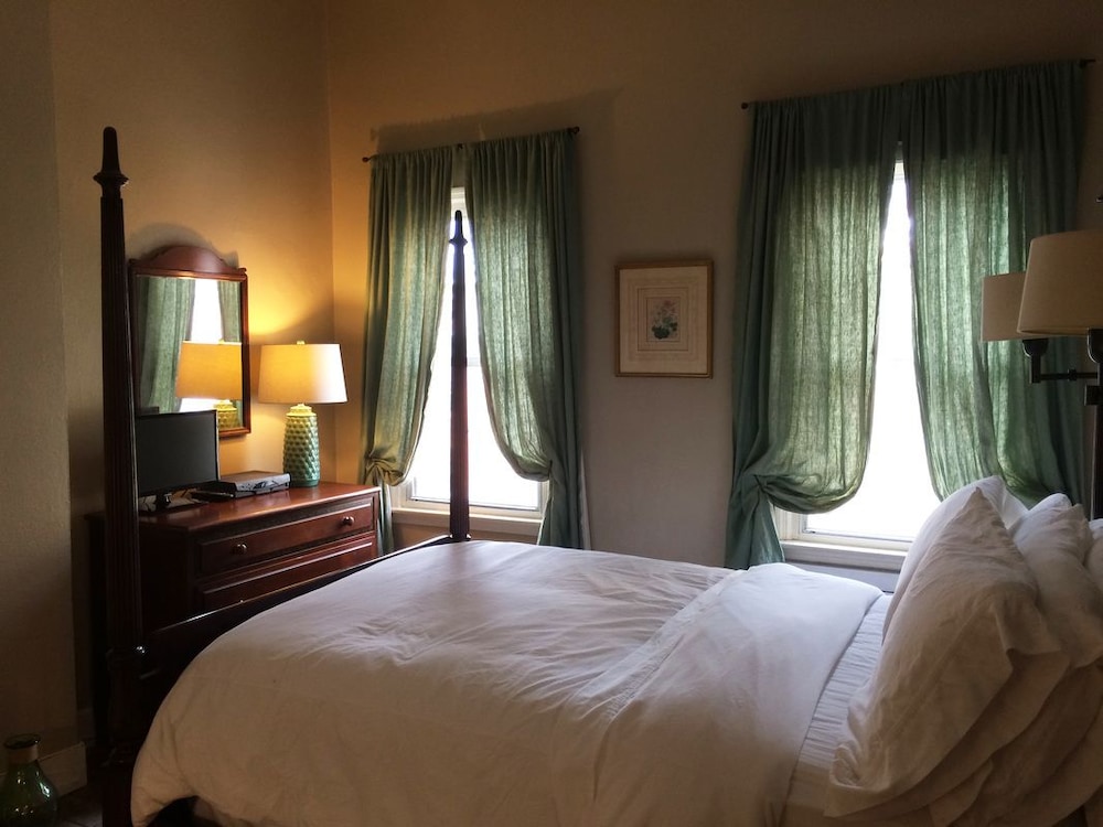 Maine Room photo 2