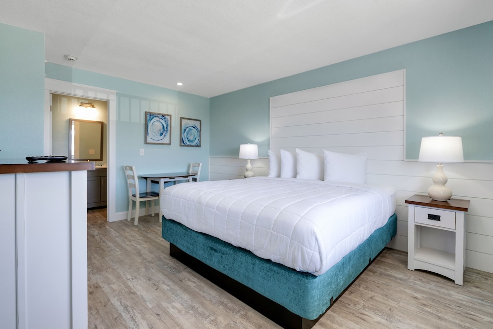Classic Room, 1 King Bed - Photo 3