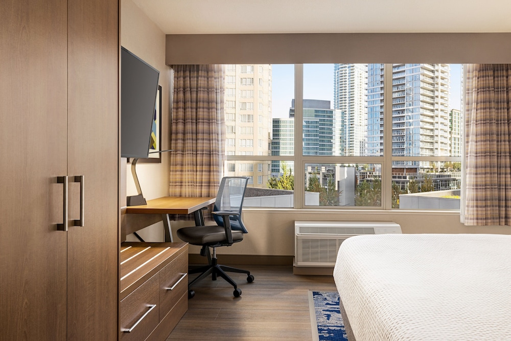 Suite, 1 Bedroom, City View - Photo 5