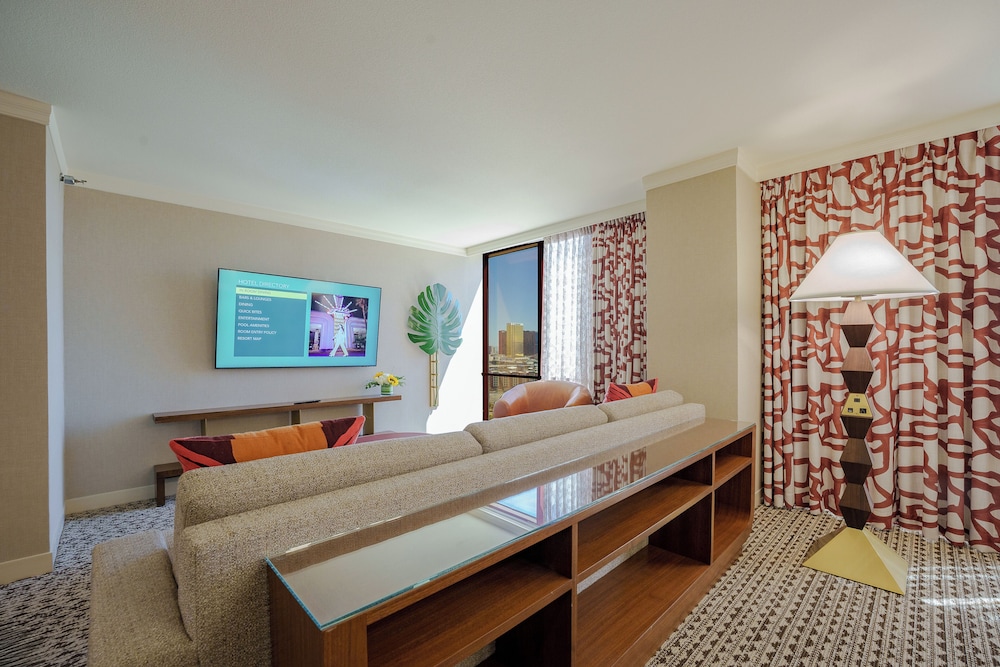 Premier Suite, 1 Bedroom with 2 Queens (High Floor) - Photo 10