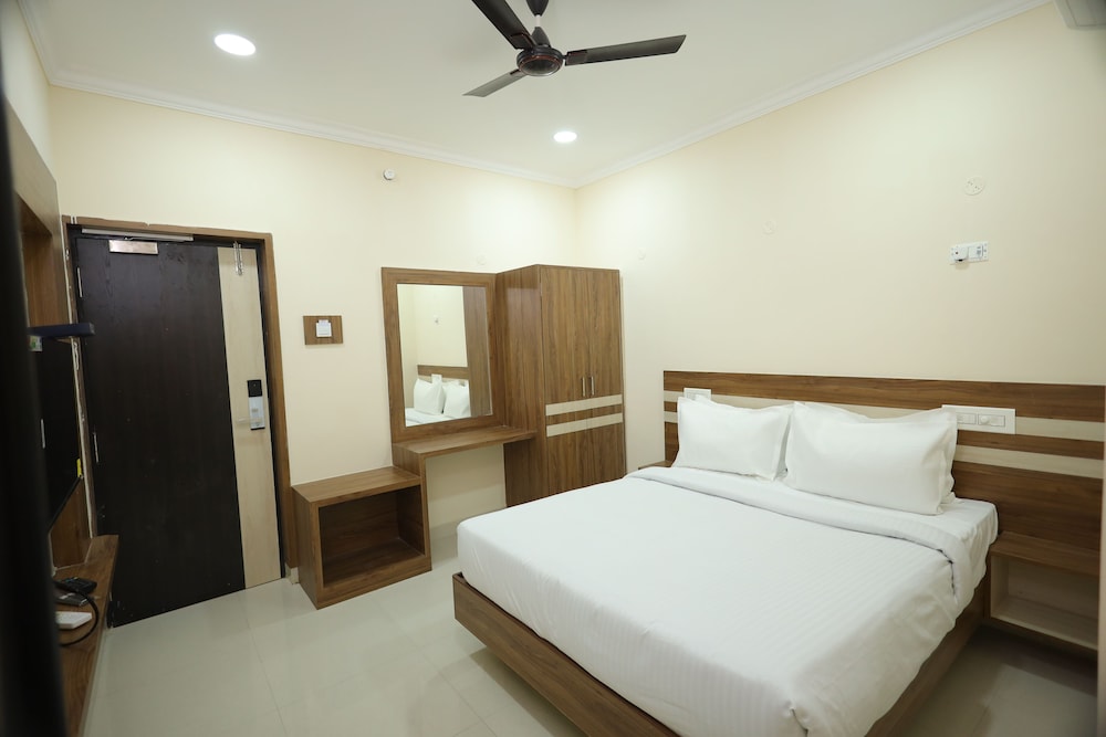 Deluxe Double Room photo 2
