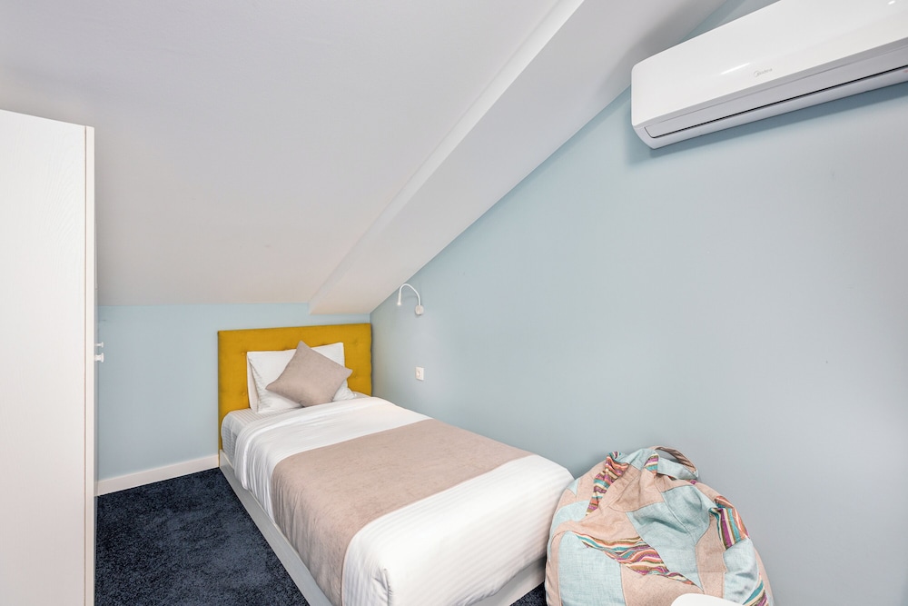 Basic Single Room photo 1