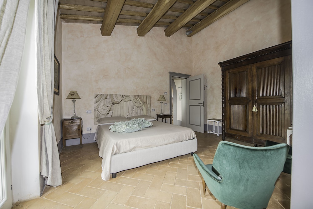Double Room, Private Bathroom, Hill View photo 1