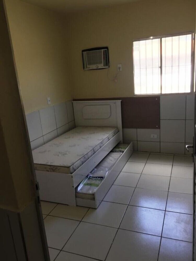 House, 2 Bedrooms photo 3