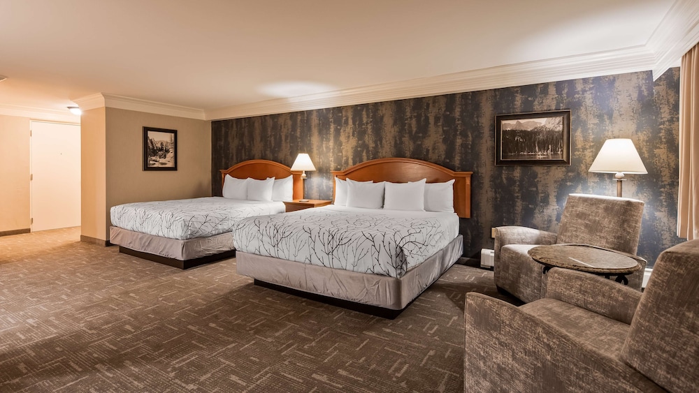 Standard Room, Multiple Beds, Accessible, Bathtub