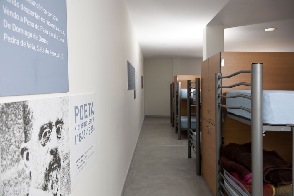Shared Dormitory, Mixed Dorm, Shared Bathroom (1 bed in 20 Bed Dorm) photo 3